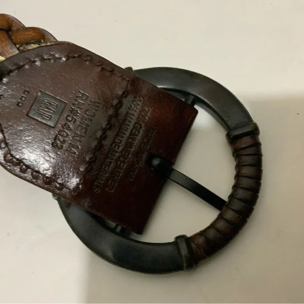 GAP brown woven leather belt / brass buckle Size M - Picture 8 of 9